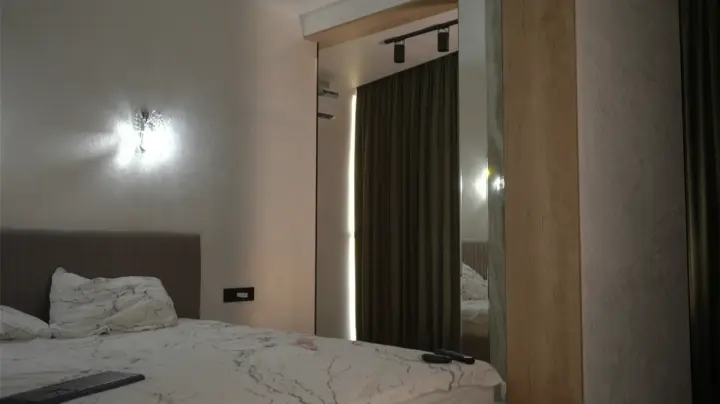 -Snowwwy- cam show video 9/17/2025