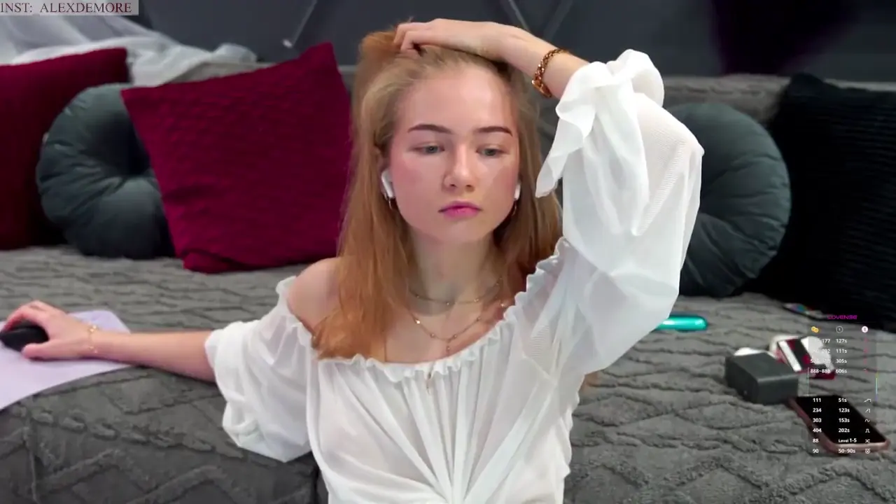 Alexandra_Demore cam show video 10/16/2025