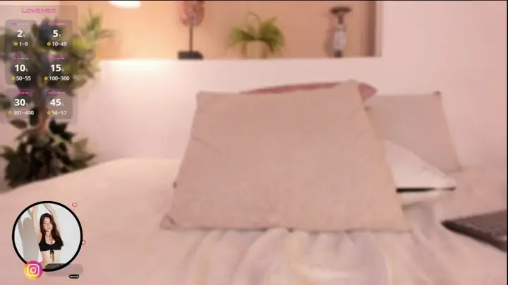 alison222_ cam show video 8/24/2025