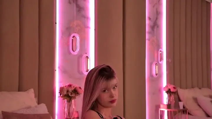 BellaSecrett cam show video 9/19/2025