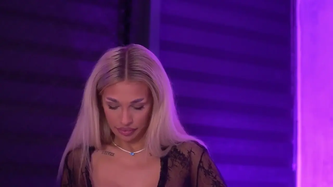 Candy_Ivy cam show video 10/9/2025