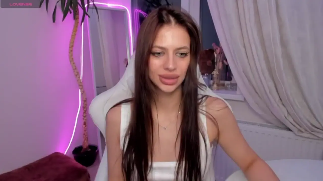 Daria_Promise cam show video 10/13/2025