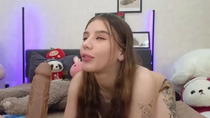 dolly_ll cam show video 9/3/2025