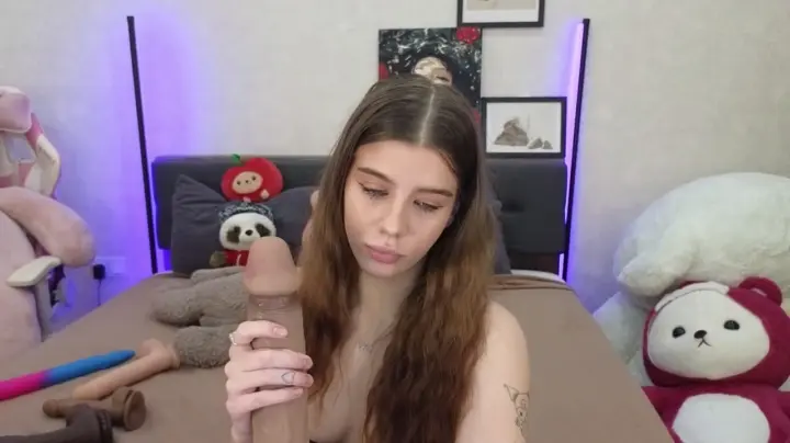 dolly_ll cam show video 9/3/2025