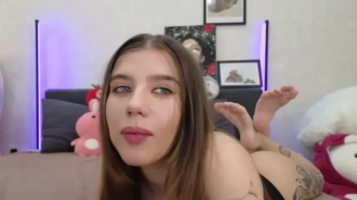 dolly_ll cam show video 9/5/2025