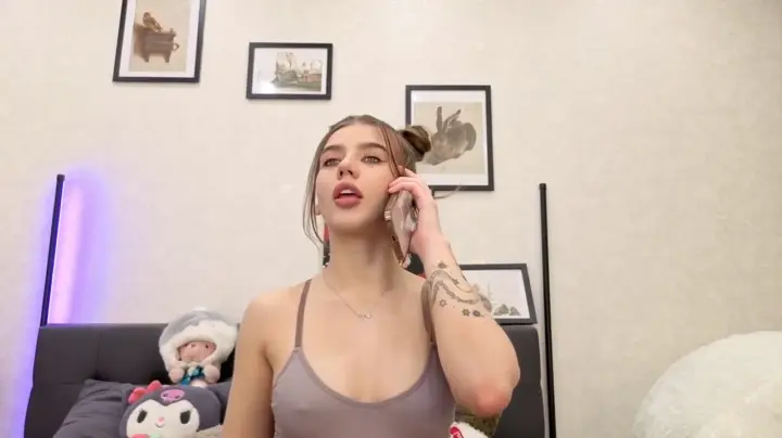 dolly_ll cam show video 9/20/2025