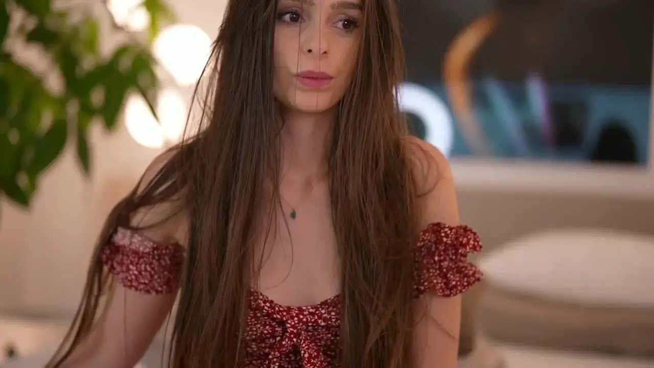 DoviaClaire cam show video 9/24/2025