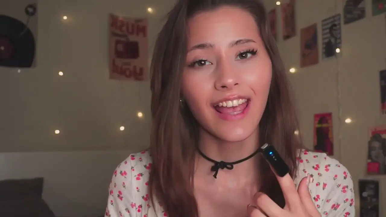 EditaBails cam show video 10/16/2025