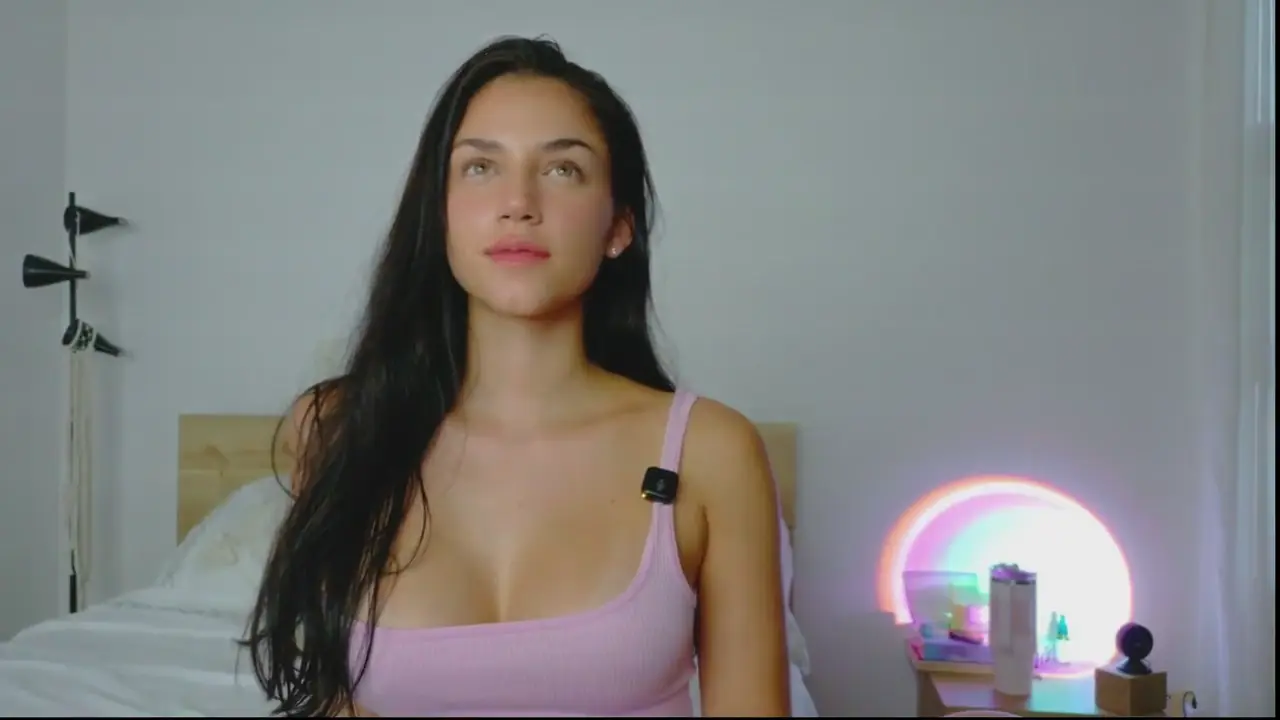 GrettaBenett cam show video 10/30/2025