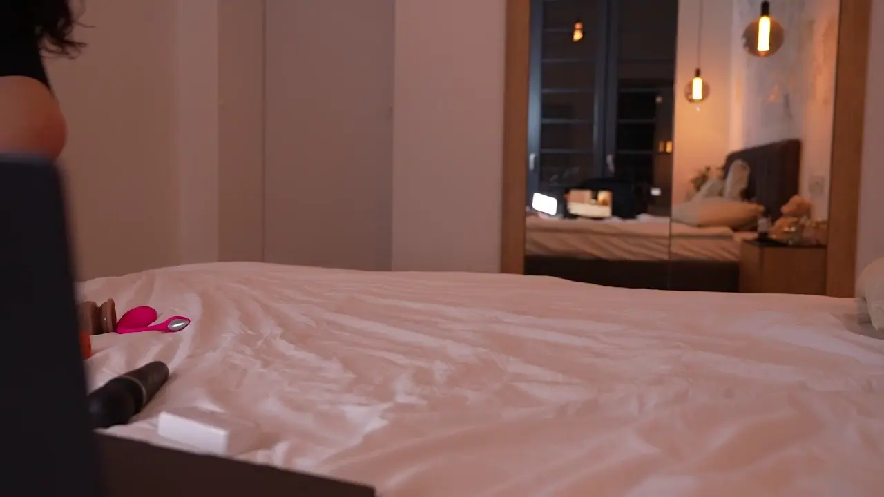 ibiddi cam show video 12/12/2025