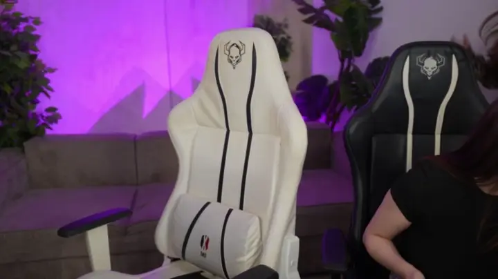 Jasmine_Flow cam show video 9/17/2025