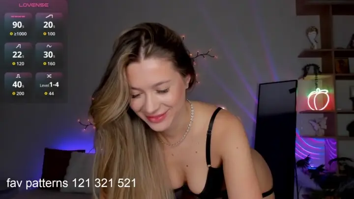 JuicyyPeach_ cam show video 9/3/2025