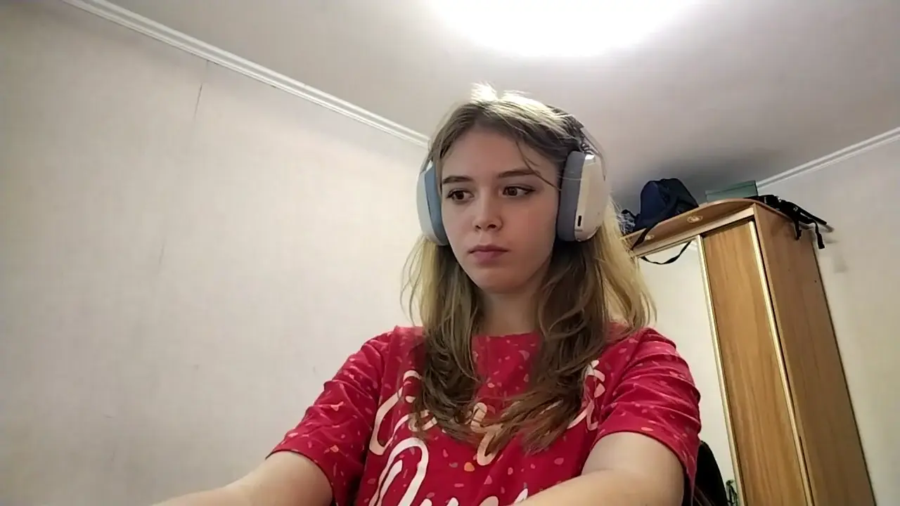 lateshastarnaud cam show video 4/14/2026