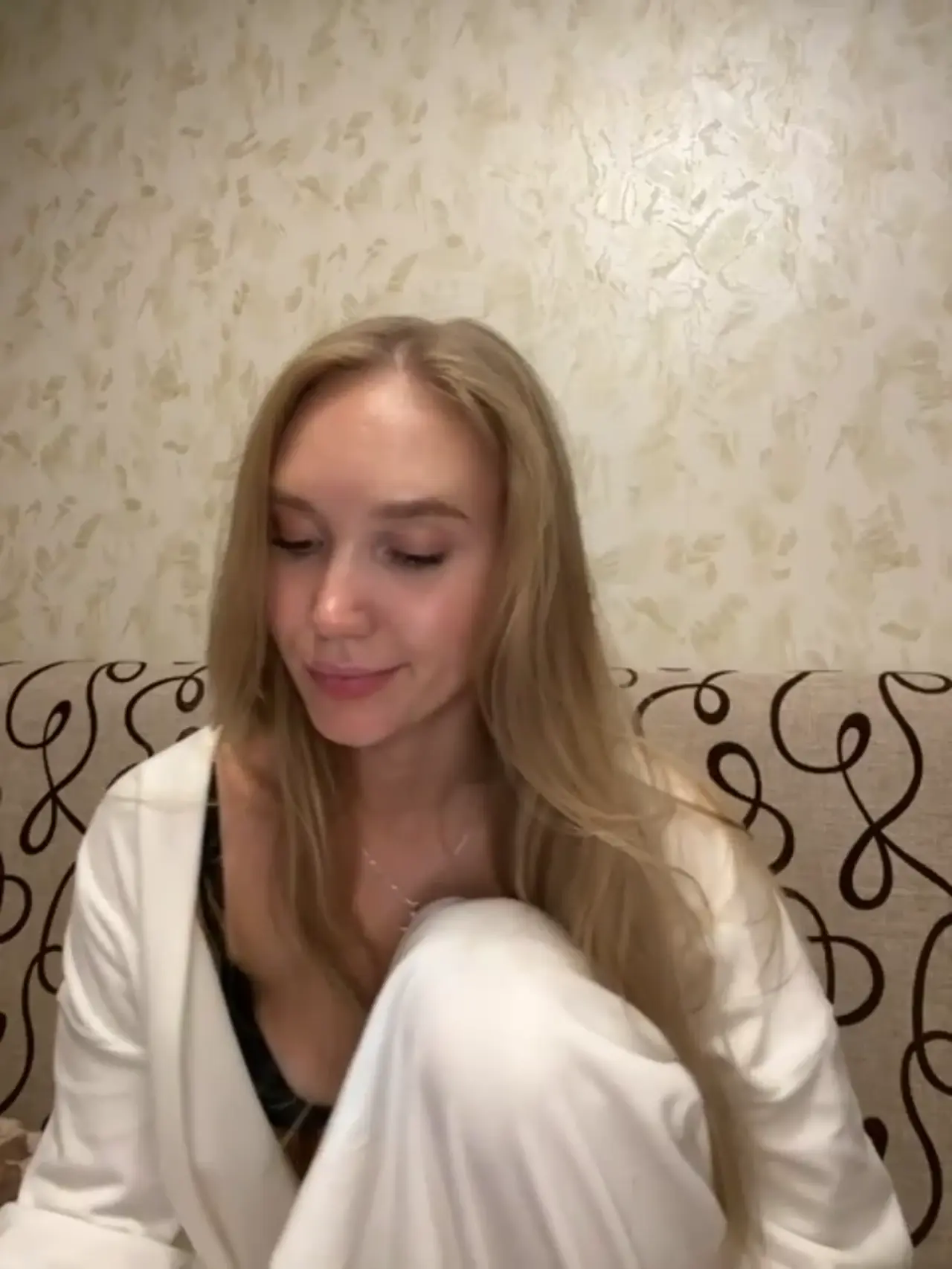 MariaTull cam show video 10/9/2025