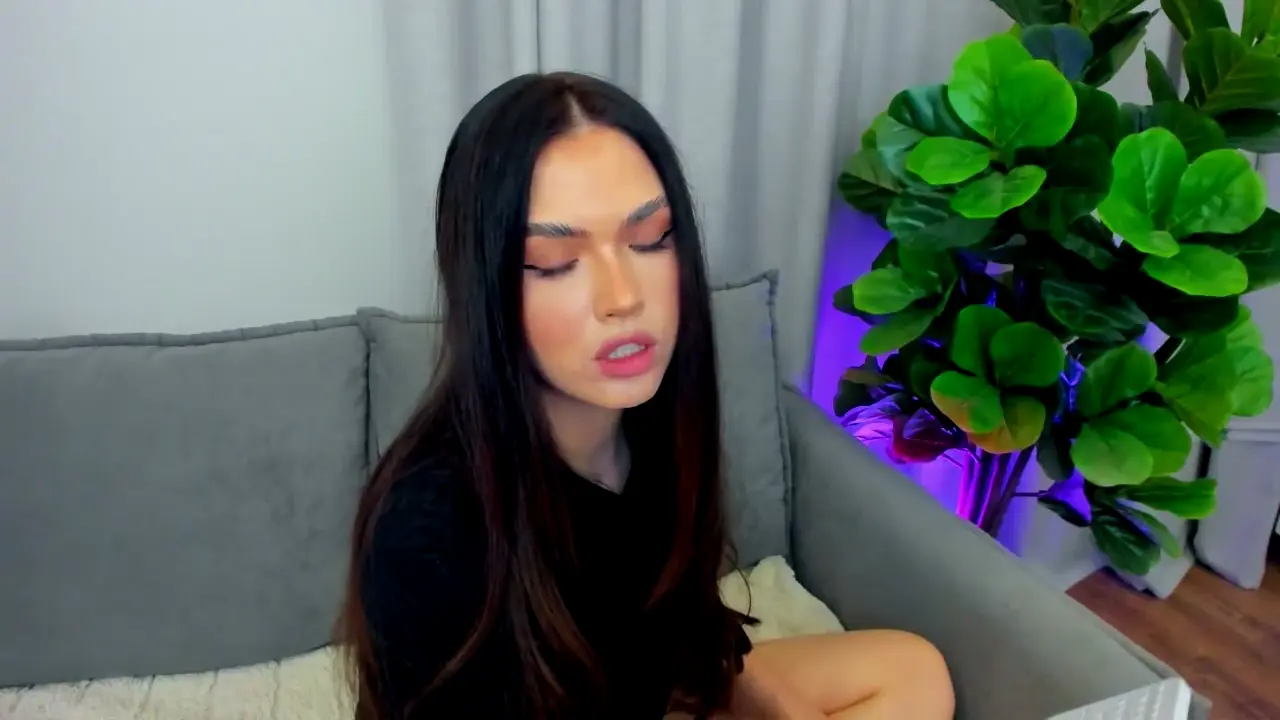 sexyangeloux cam show video 10/27/2025