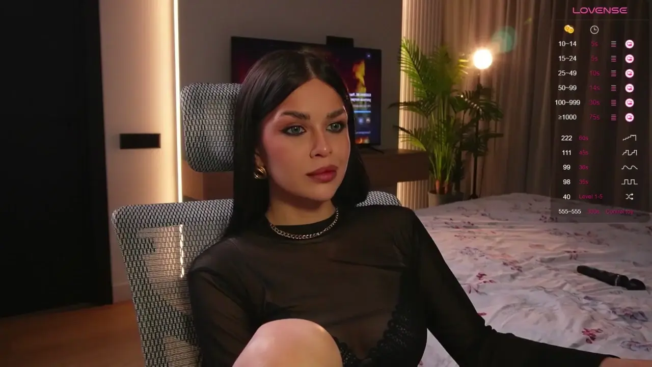 Sofa_01 cam show video 10/9/2025