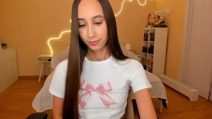 your_emily_ cam show video 8/19/2025