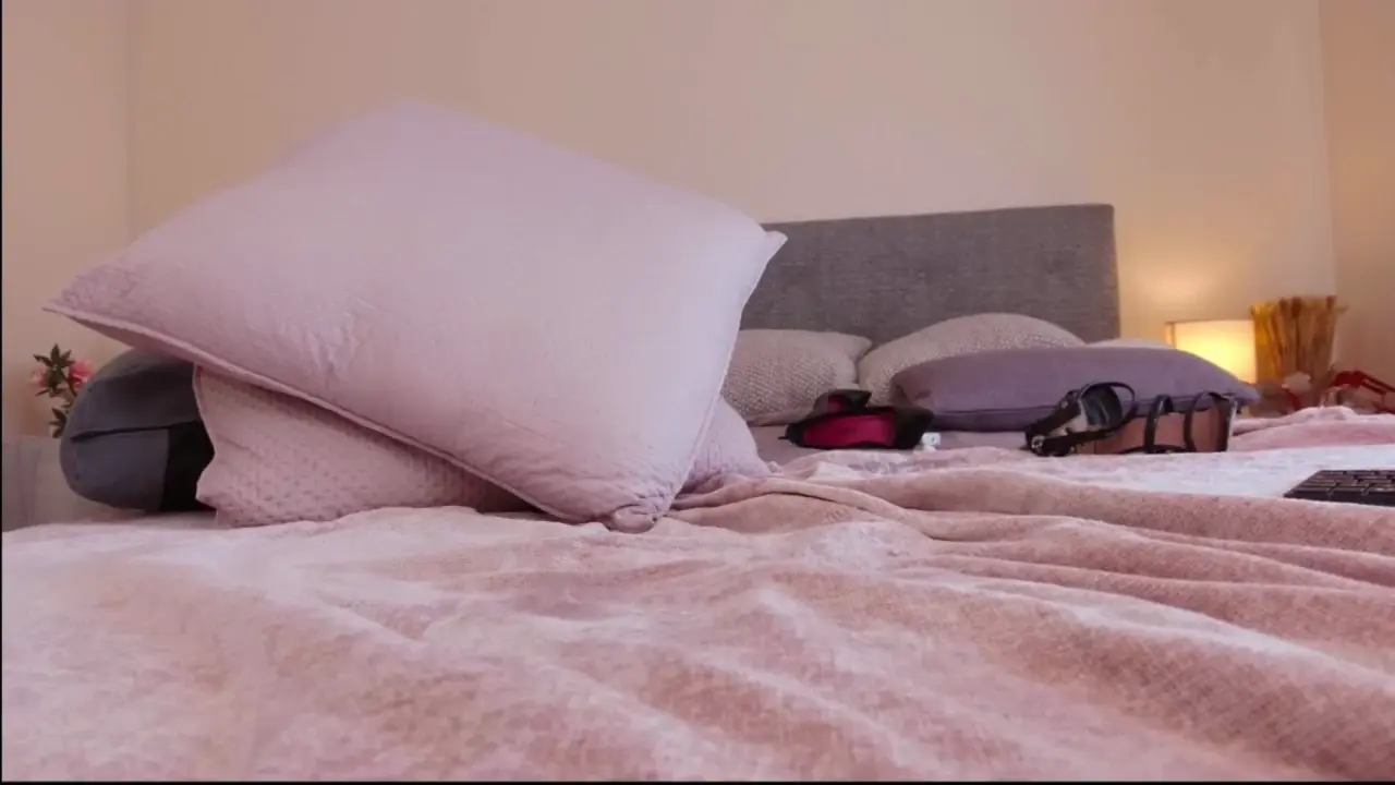 your_poison-girl cam show video 10/13/2025